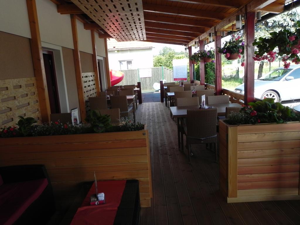 Motel Majolka Ptuj Exteriér fotografie