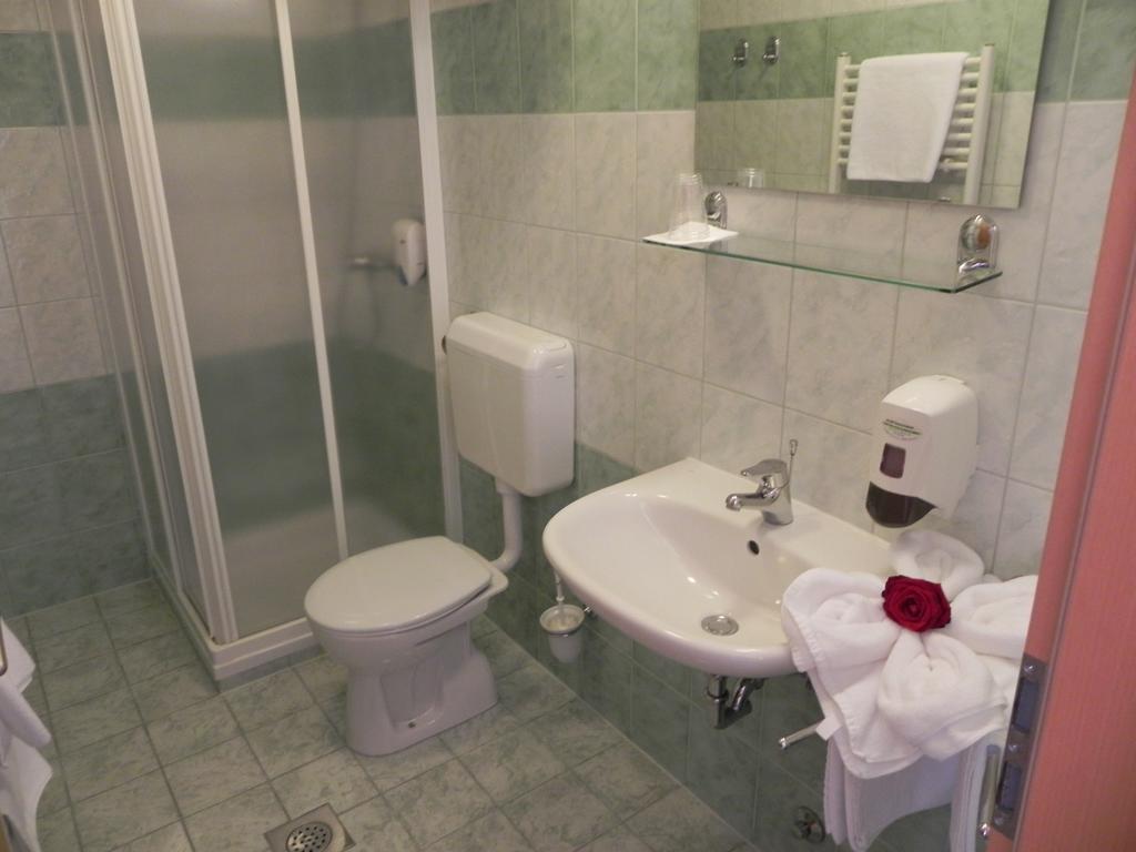 Motel Majolka Ptuj Pokoj fotografie